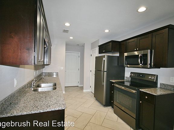 4th image of 2624 E 14th St Unit A