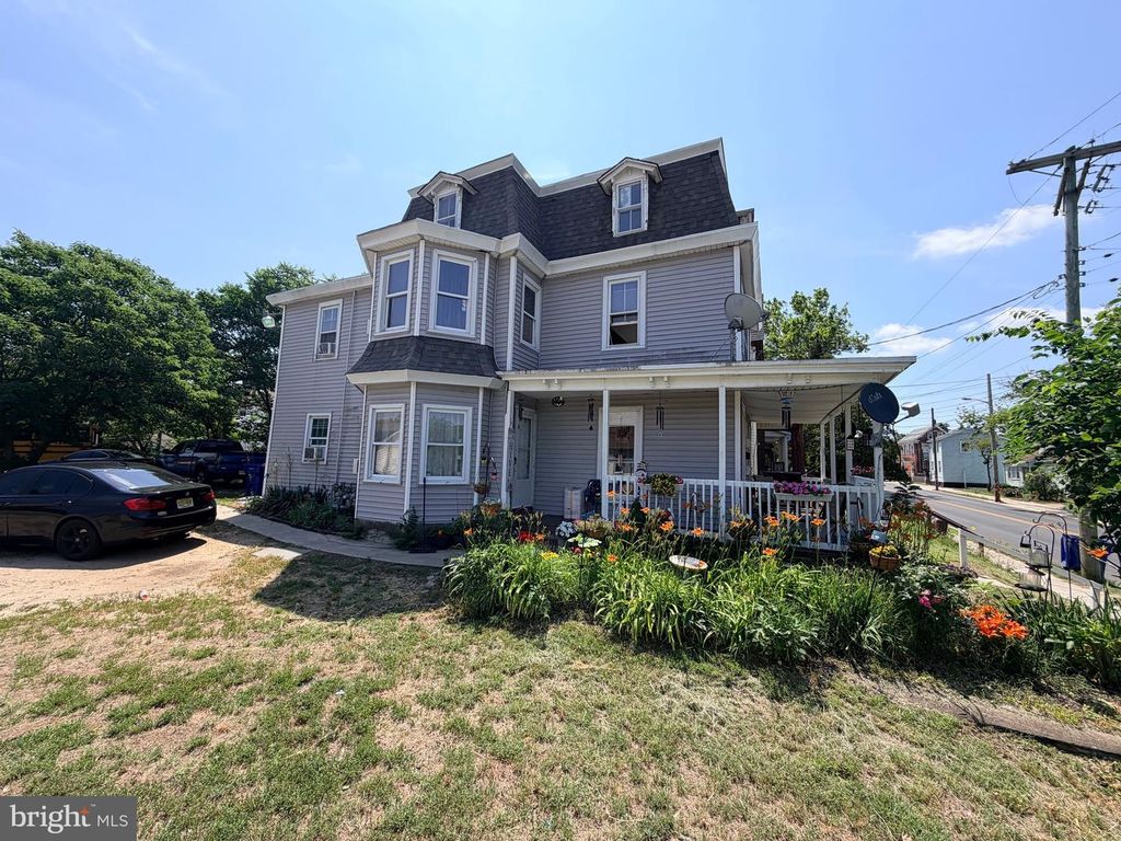 305 S 2nd St, Millville, NJ, Millville