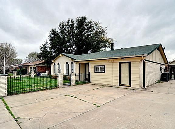 4th image of 5513 Finian Ln