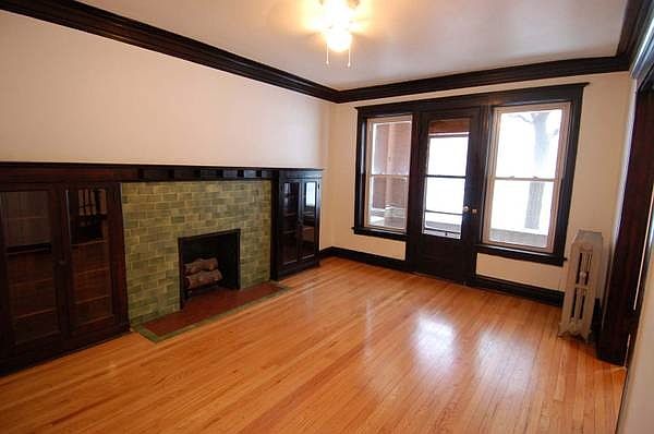 1st image of 656 E 51st St #1