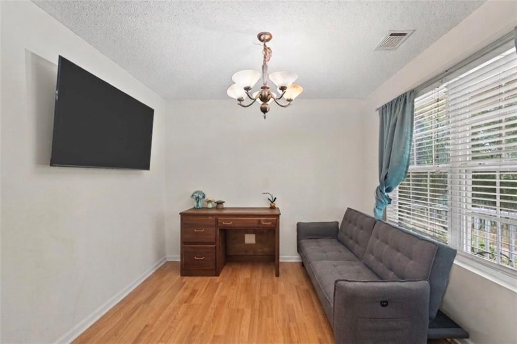 Apartment in Auburn, Barrow - View 3