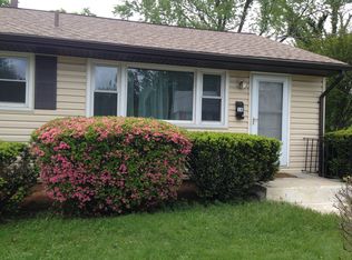 16 Martins Ln, Rockville, MD 20850
