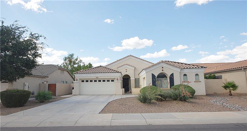 1st image of 2140 E Iris Dr
