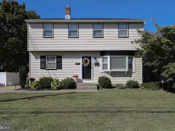 311 Bell Rd, Mount Ephraim, NJ 08059