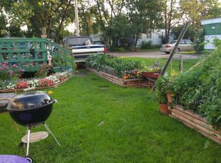 215 Filmore Ave, Grand Forks, ND 58201