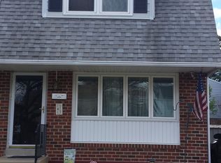 216 Gray St, Brookhaven, PA 19015