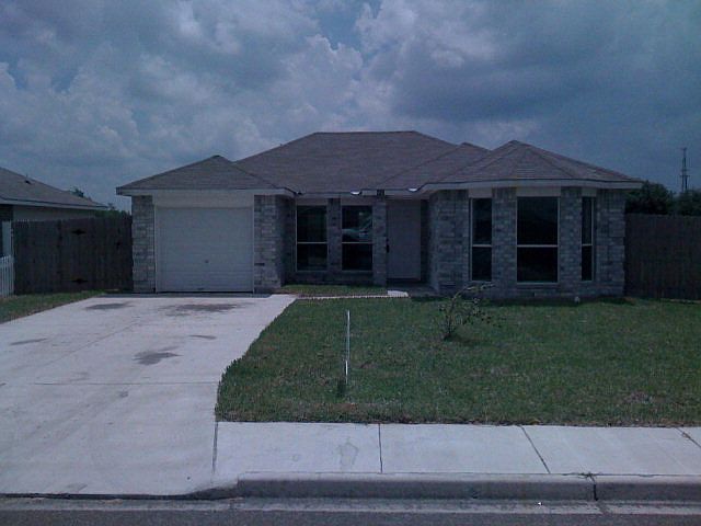 1st image of 410 Alma Ave