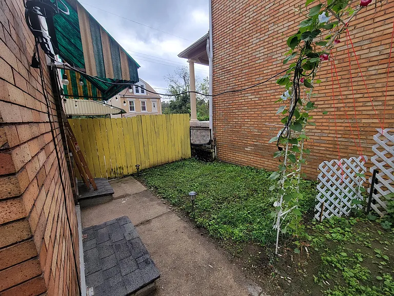 3103 Tretow St — Photo 20
