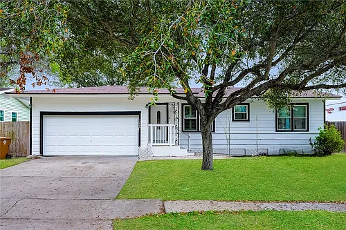 1226 Zarsky Dr Photo 1