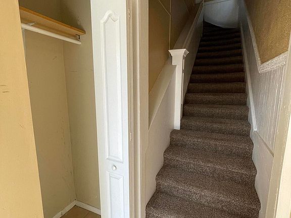 3rd image of 1604 Cherry St #4