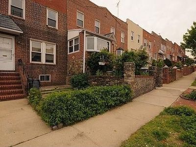 2003 26th St, Astoria, NY, 11105