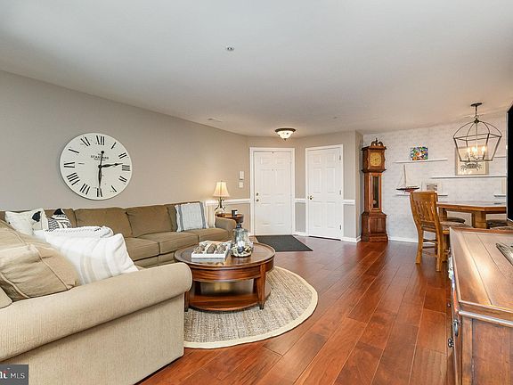 5th image of 112 Gwen Dr Unit 2H