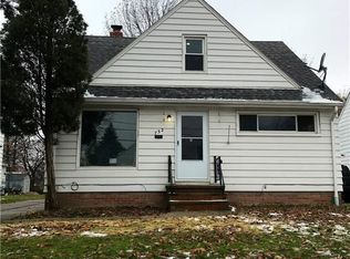 732 Ljubljana Dr, Euclid, OH