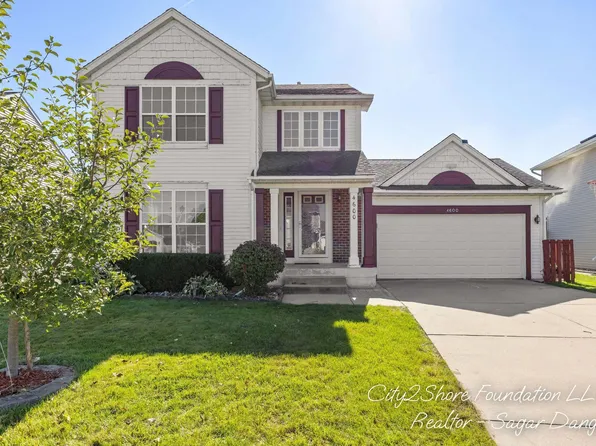 4600 Country Hill Dr SE, Kentwood, MI 49512