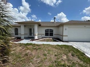 2301 NE 35th St, Cape Coral, FL 33909