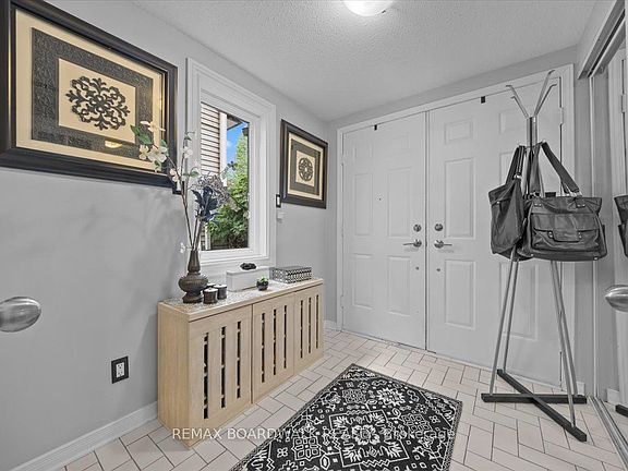 3rd image of 24 Hackett St