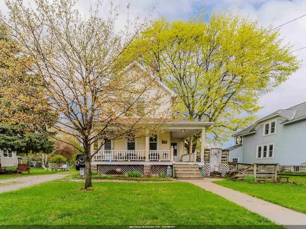 332 Rosalia St, Oshkosh, WI 54901