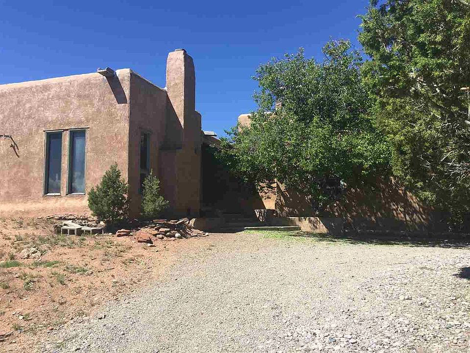 1st image of 218 Paseo De La Tierra