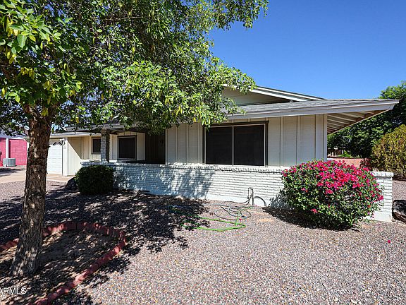2nd image of 10522 W CAMDEN Avenue