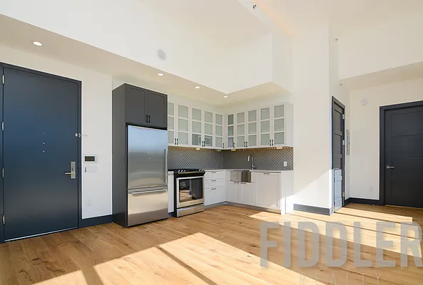 Rented by The KCI Group | media 25