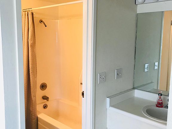 4th image of 477 Ala Wai Blvd APT 89