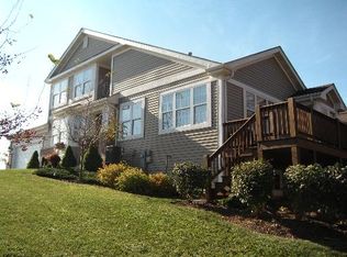 25960 W Timber Ridge Dr, Channahon, IL 60410