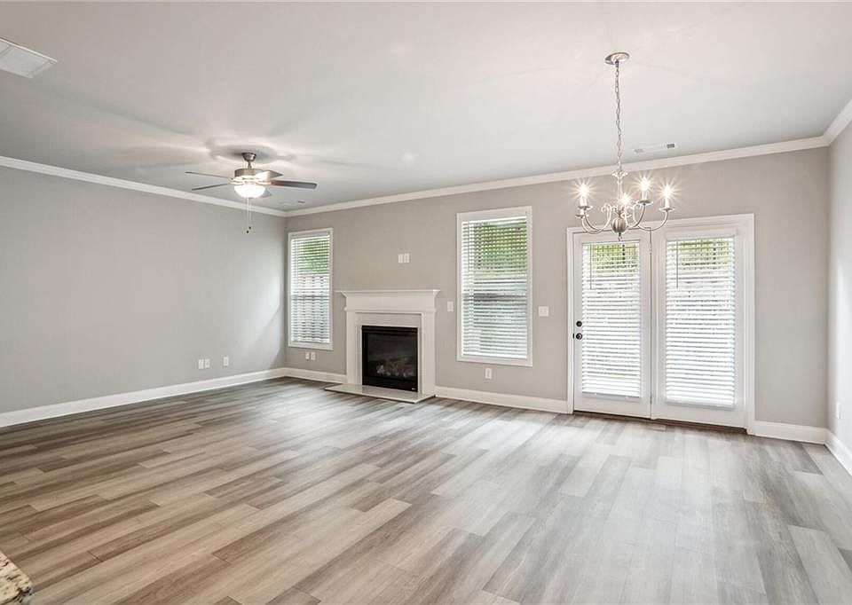 2nd image of 2315 Morgan Place Dr