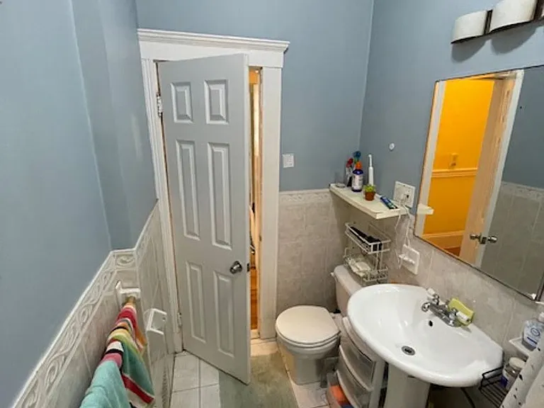 4 Litchfield St #2 — Photo 22