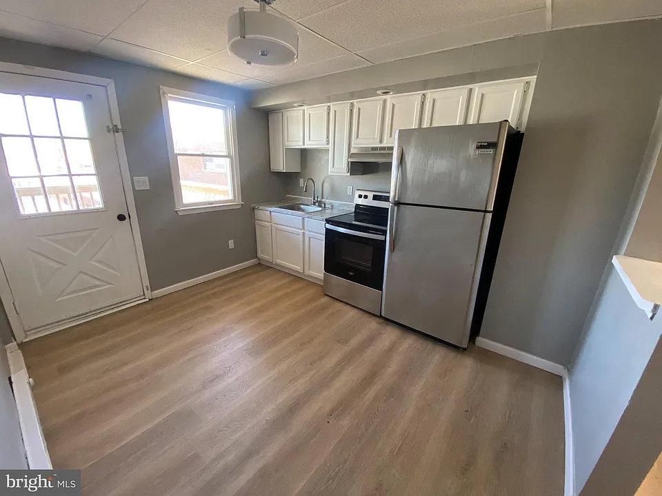 314 W Market St #5