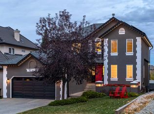 366 W Patterson Blvd SW, Calgary, AB T3H3N6