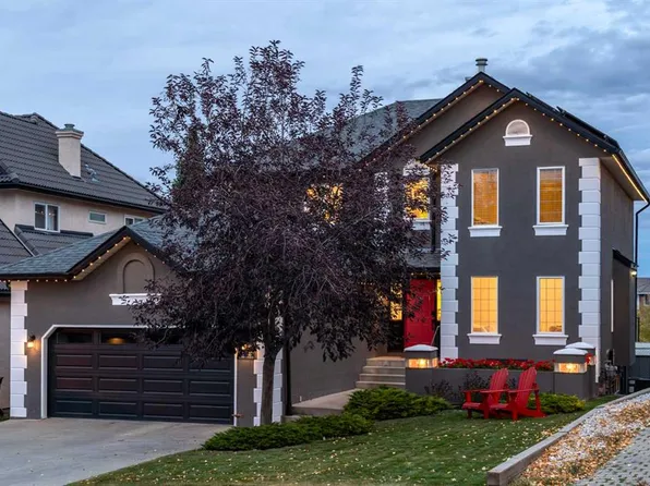 366 W Patterson Blvd SW, Calgary, AB T3H 3N6