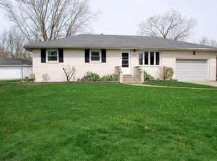 1927 Fairview Ln, Schererville, IN 46375