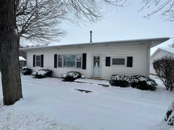 402 E North St, Galveston, IN 46932