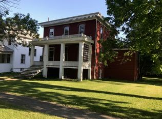 138 W Orleans St, Paxton, IL 60957