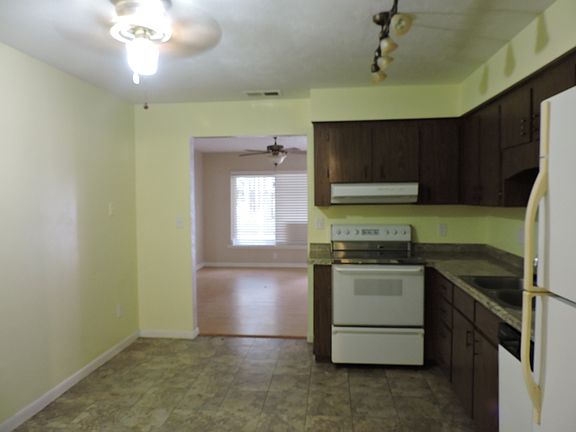 2nd image of 2114 NW 55th Blvd APT 38