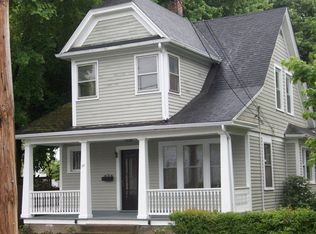 39 Academy Ave, Waterbury, CT 06705
