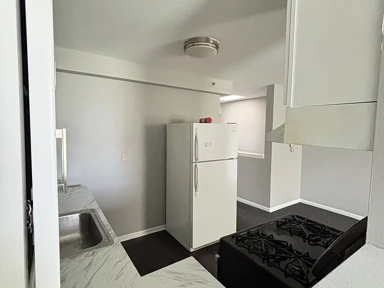 1704 W Diamond St #3F — Photo 28