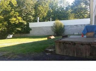 15 2nd Ave, Schwenksville, PA 19473