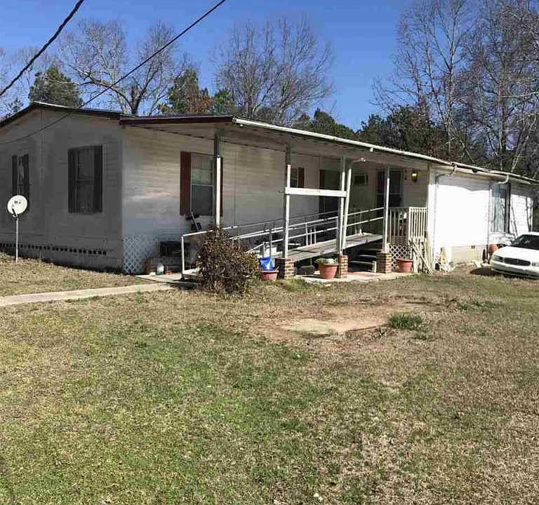 2nd image of 465 Country Woods Rd