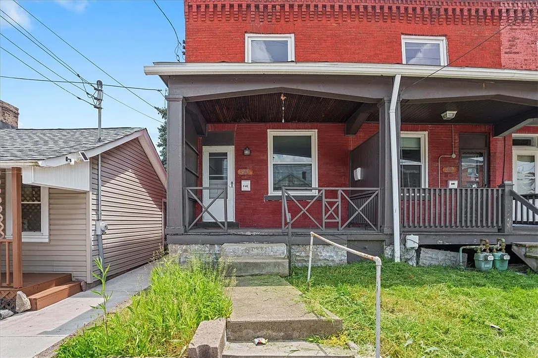 318 E 17th Ave photo 1
