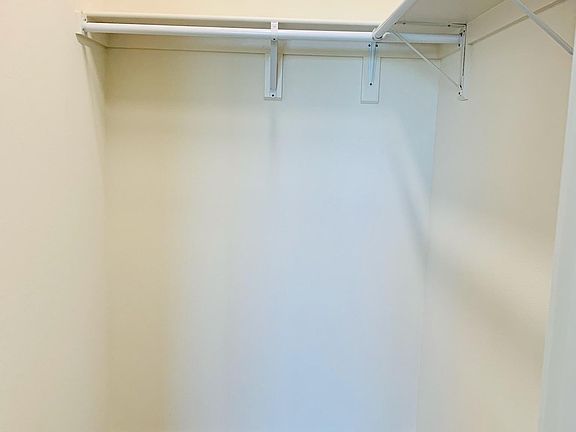 5th image of 557 Oppenheimer Dr #304