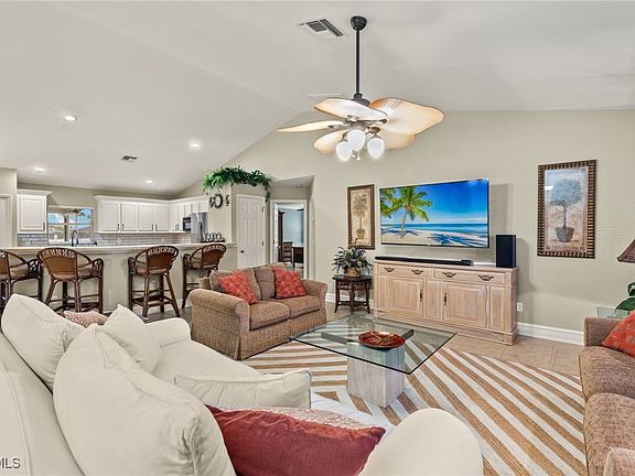 5th image of 2717 Chiquita Blvd S