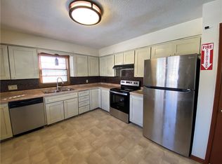 137 E Maxwelton Dr, Des Moines, IA 50315