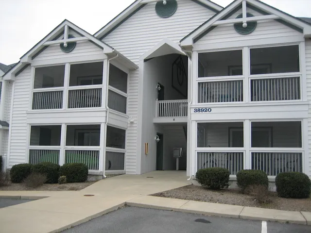 2 bed, $1,700 — Photo 1