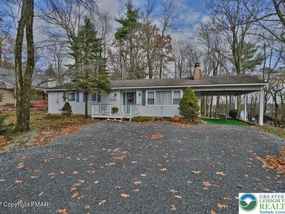 36 Maplewood Rd, Lake Harmony, PA, 18624