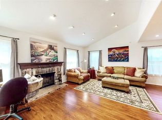 404 Bay Crest Dr, Pittsburg, CA 94565