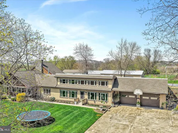 219 Old Mill Rd, Newmanstown, PA 17073