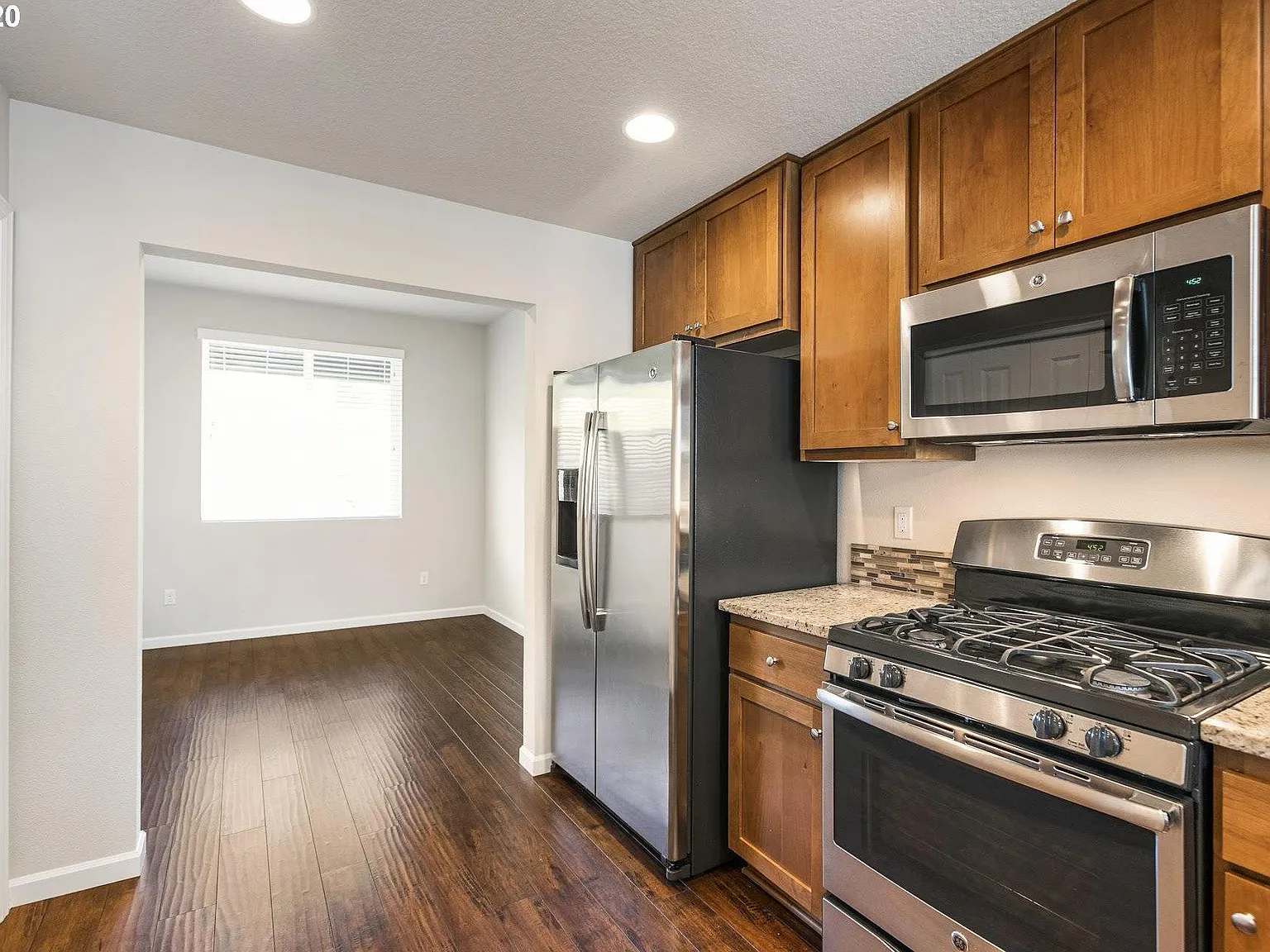 3 bed, 1674 sqft, $2,375 — Photo 4