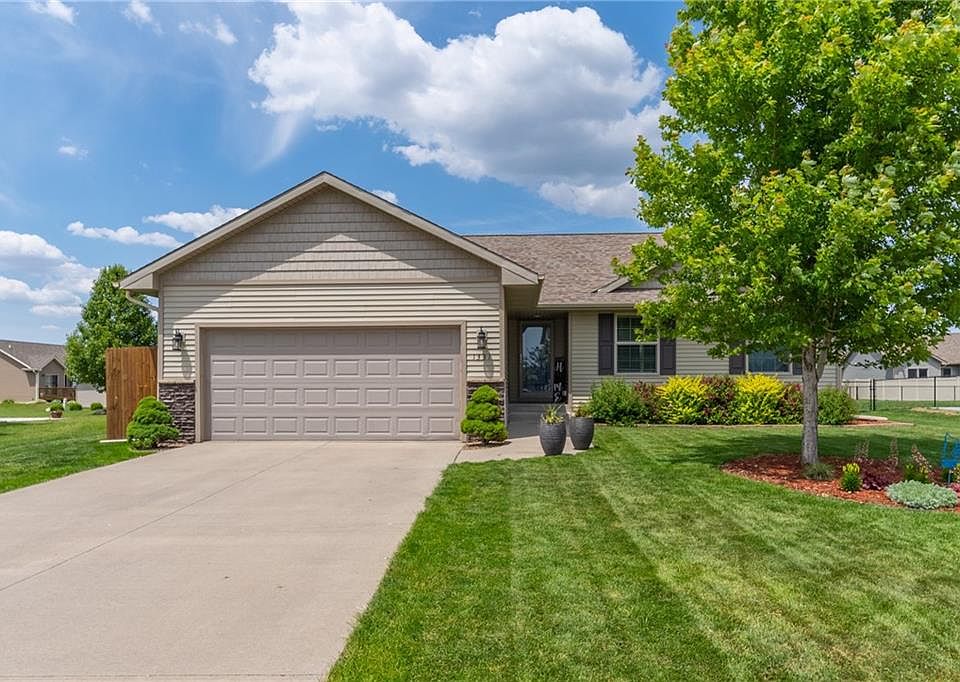 1st image of 1331 Joshua Cir SE