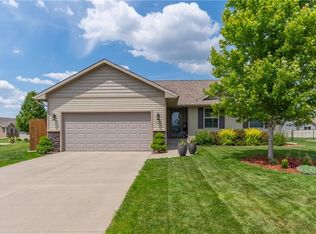 1331 Joshua Cir SE, Bondurant, IA 50035